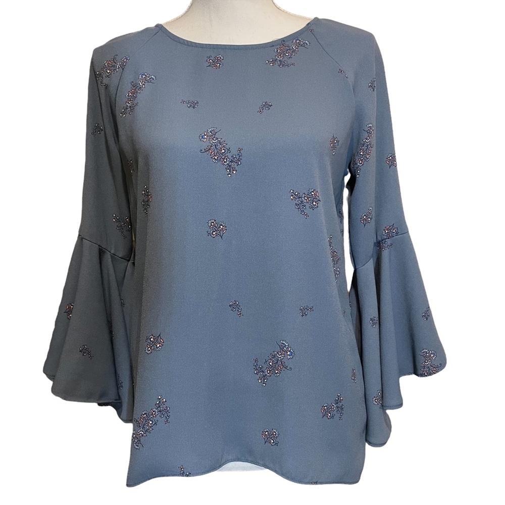 LC Lauren Conrad Size Small Blue Floral Peasant Blouse